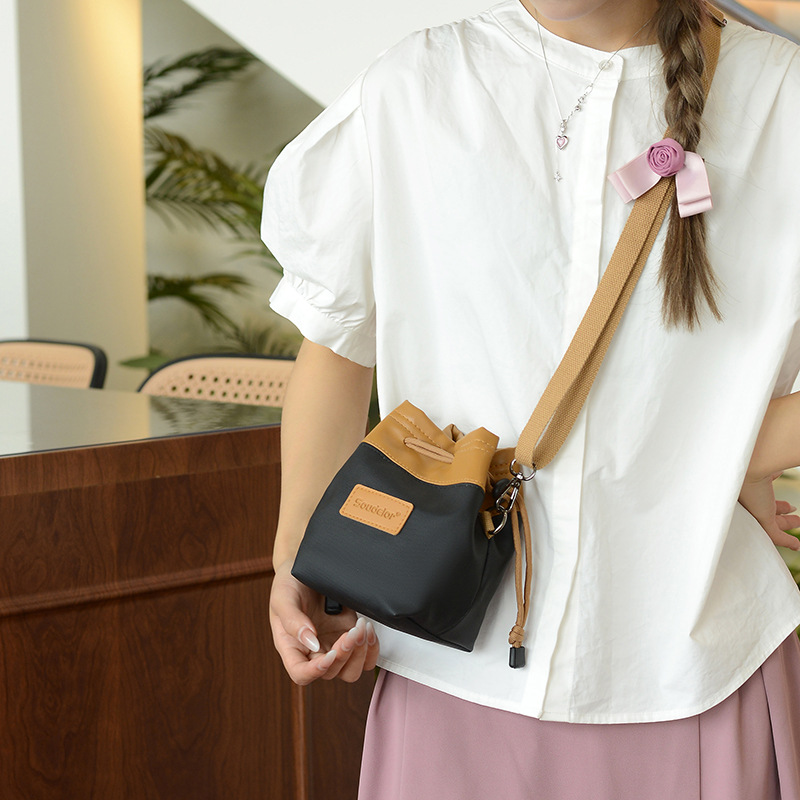 Camera Case Drawstring Shoulde - đánh giá và giá Canon Camera Eos R50